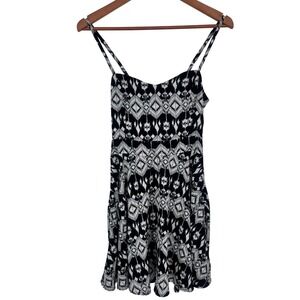 Lucy Love Junior Women's Felicity Dress Medium Black White Aztec Print Fit Flare